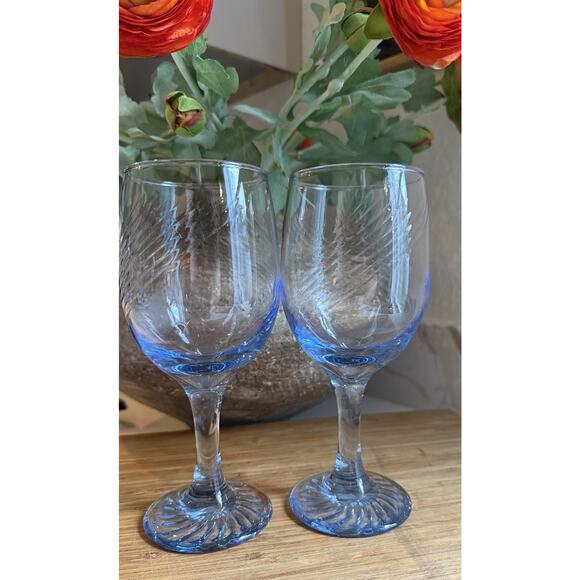 Libbey Glass Misty Blue Swirl Sapphire Wine Water Drinking Goblet 7 Inch Set 2 - Picture 1 of 6